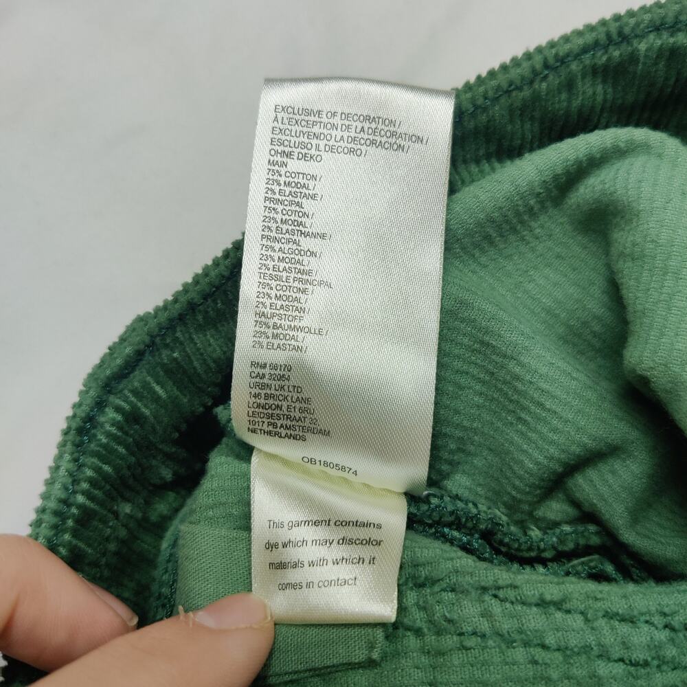 Pilcro Anthropologie The Icon Green Corduroy Mid Rise Flare Pants 29 Retro 70s - Picture 8 of 13
